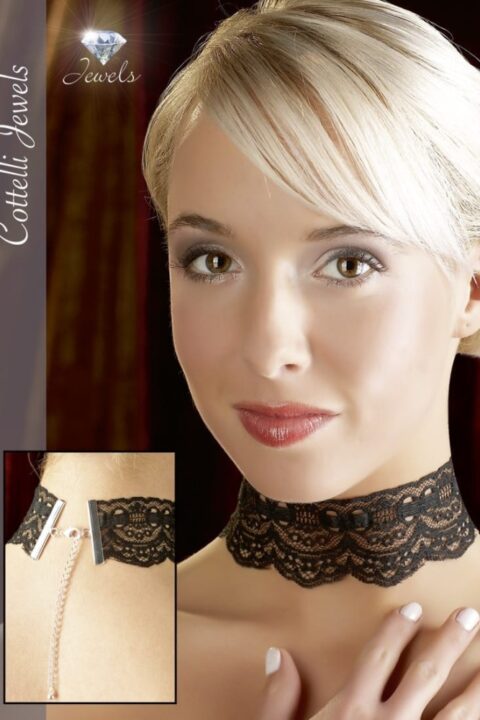 Lace necklace